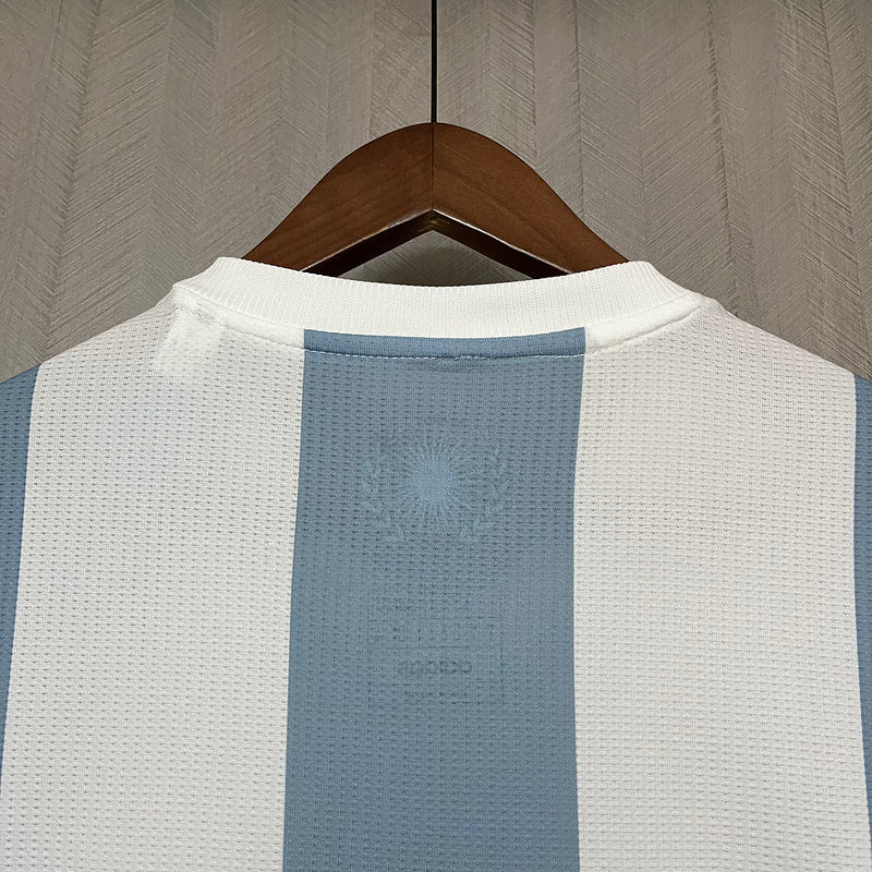 CAMISA DA SELEÇÃO DA ARGENTINA 24/25 AZUL E BRANCO EDIÇÃO ESPECIAL ANIVERSARIO 50 ANOS