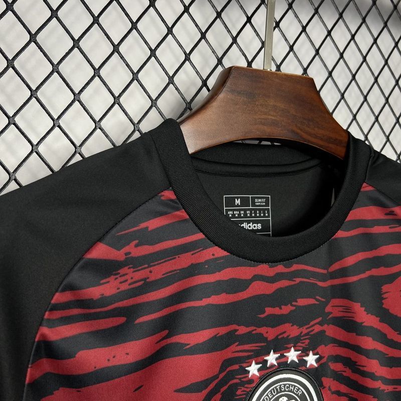 CAMISA PRÉ JOGO DA SELEÇÃO DA ALEMANHA 24/25 MULTICOLOR PRETO TREINO
