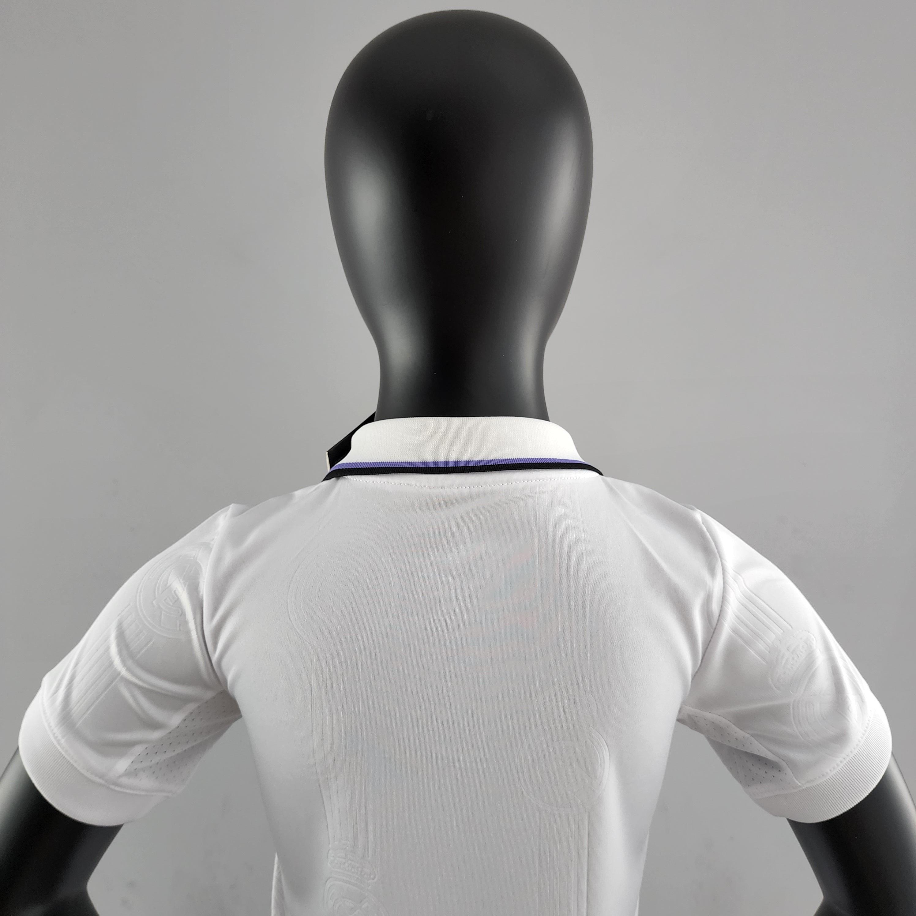 Conjunto Infantil Real Madrid 2022/23 - Home - ResPeita Sports 