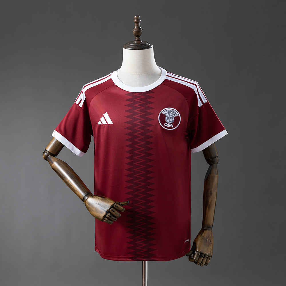 CAMISA DA SELEÇÃO DO QATAR 2026 VERMELHA