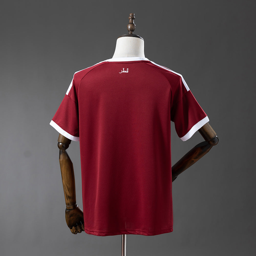 CAMISA DA SELEÇÃO DO QATAR 2026 VERMELHA