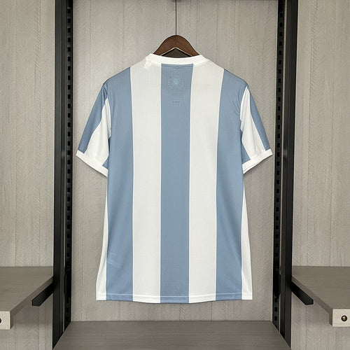 CAMISA DA SELEÇÃO DA ARGENTINA 24/25 AZUL E BRANCO EDIÇÃO ESPECIAL ANIVERSARIO 50 ANOS