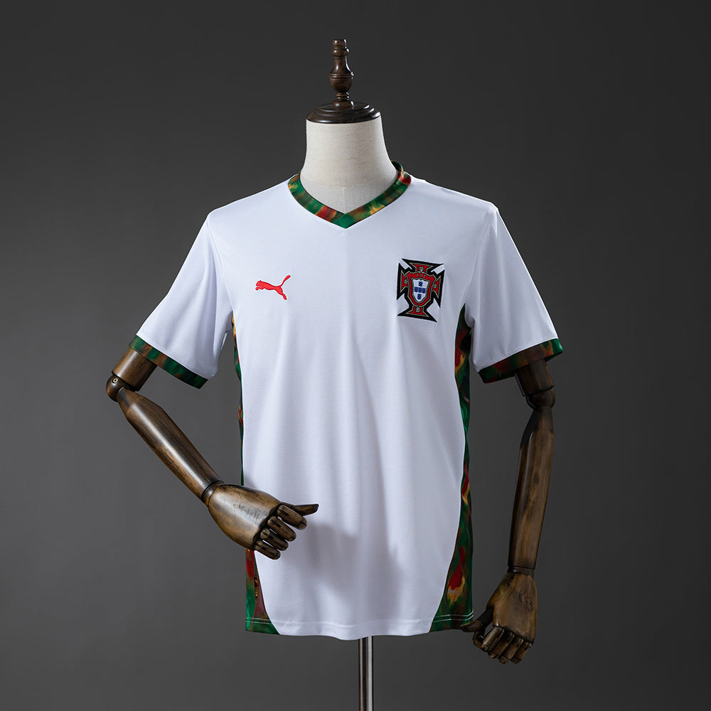 CAMISA DA SELEÇÃO DE PORTUGAL EDIÇÃO COMEMORATIVA 2026 BRANCO