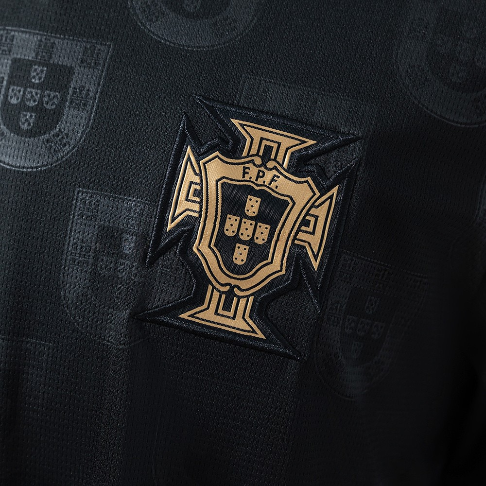 CAMISA EDIÇÃO ESPECIAL DA SELEÇÃO DE PORTUGAL 2026 PRETO EUSEBIO