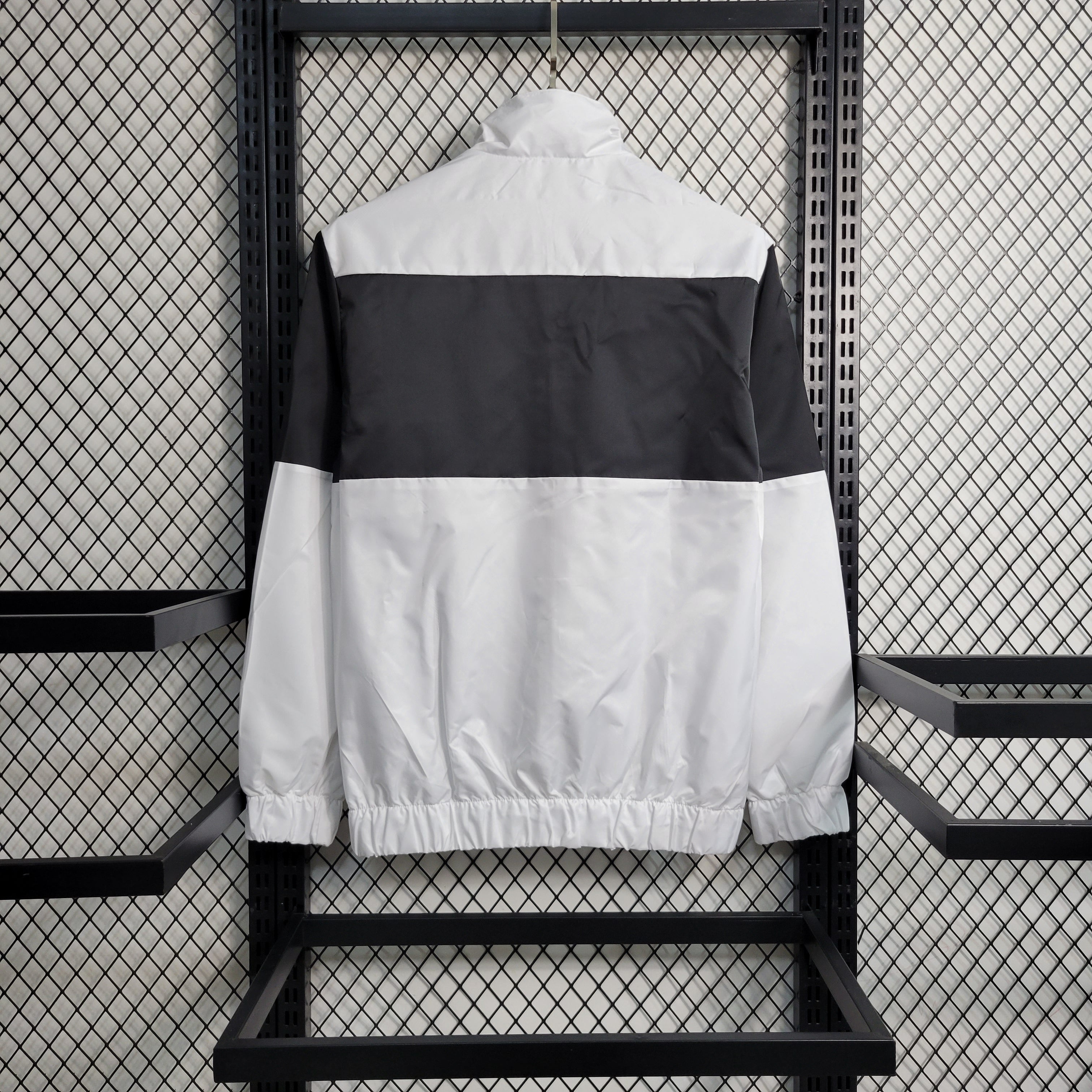 Jaqueta Corta Vento Milan 23/24 - Branco e Preto - FUT REAL