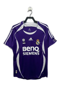 Camisa Retrô Real Madrid II 06/07