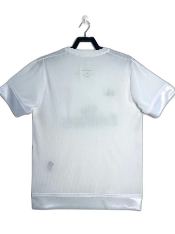 Camisa Retrô Real Madrid I 15/16