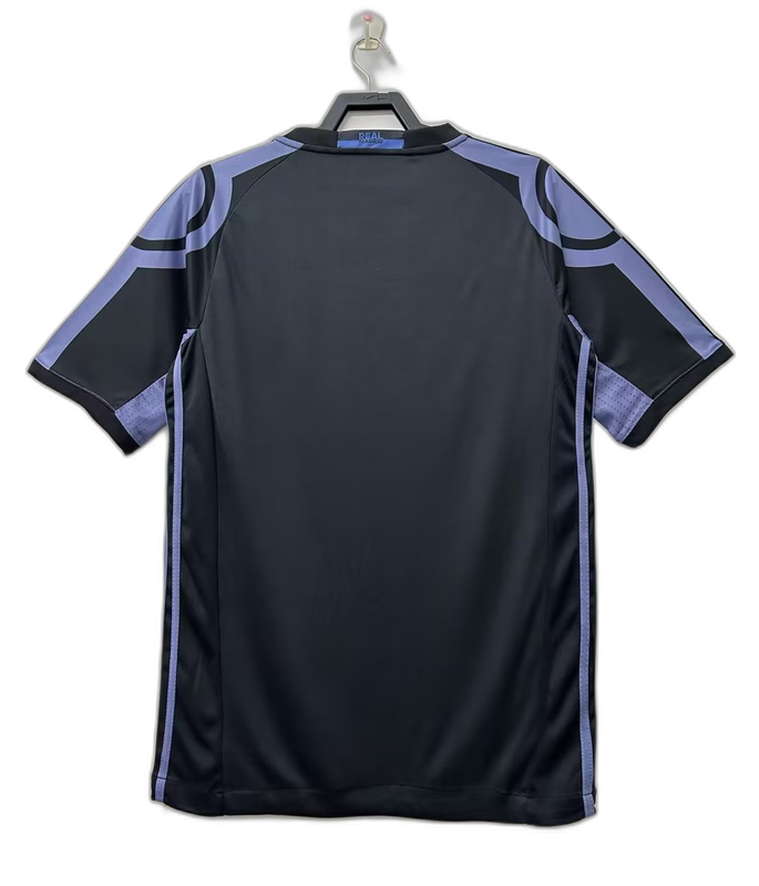 Camisa Retrô Real Madrid III 16/17